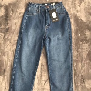 Fashion nova curving jeans